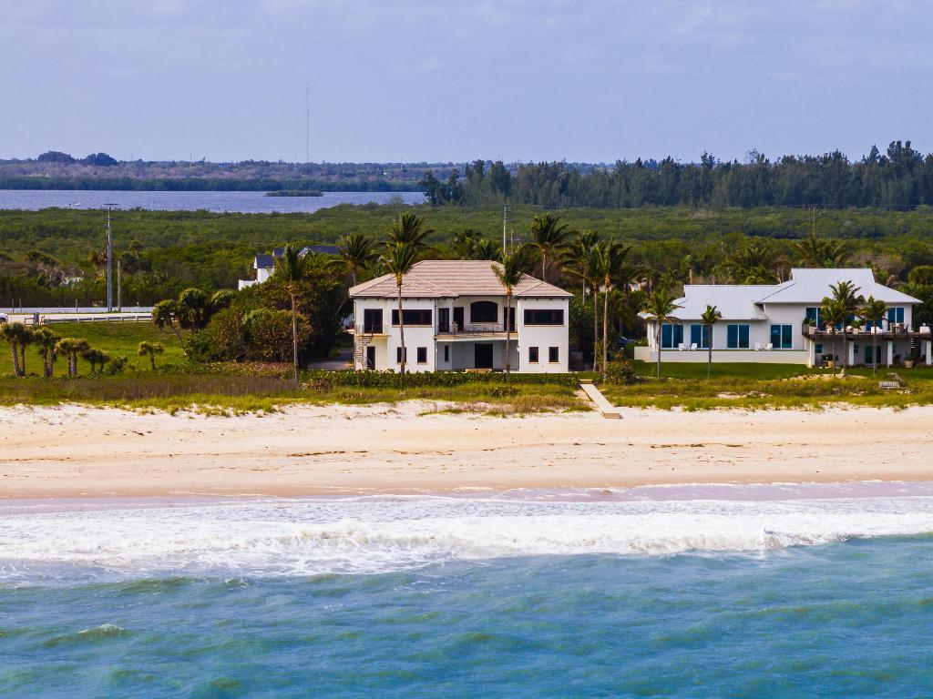 6722 N Highway A1a, Hutchinson Island, FL, 34949/$14,900,000 1 6722 N Highway A1a