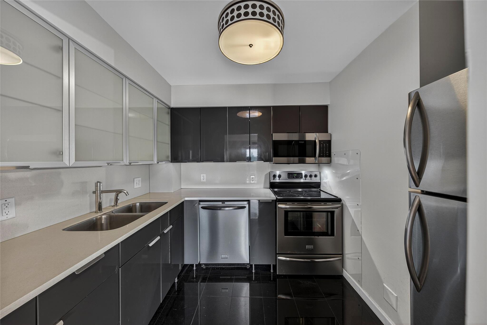 Runaway Bay - Residential Lease