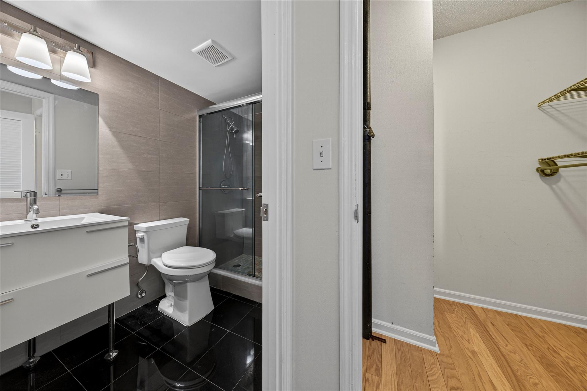 Runaway Bay - Residential Lease