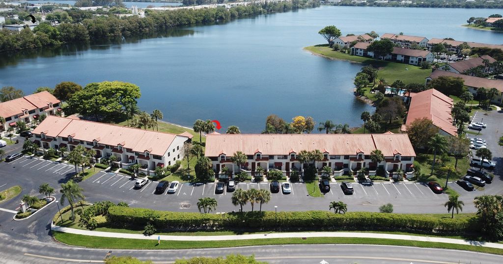 Photo of 302 Liberty Court, Deerfield Beach, FL 33442 (MLS # B26008663)