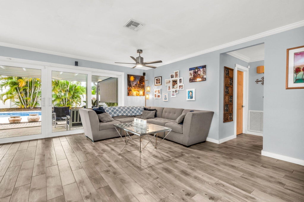 Photo of 1269 SW 7th Street, Boca Raton, FL 33486 (MLS # R11104747)