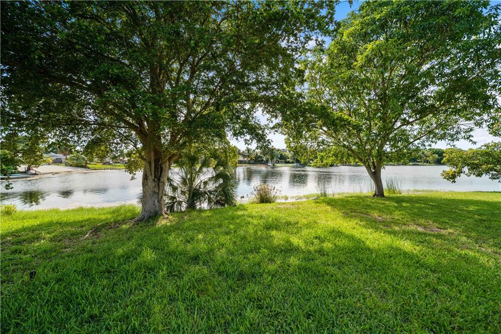 GREYKNOLL ESTATES - Residential