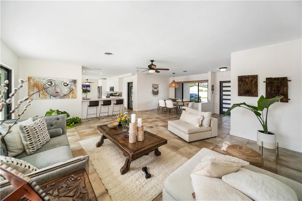 GREYKNOLL ESTATES - Residential
