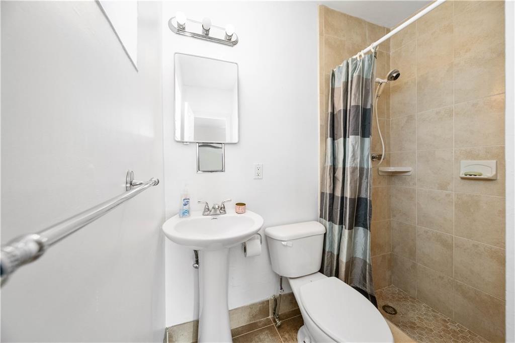GREYKNOLL ESTATES - Residential