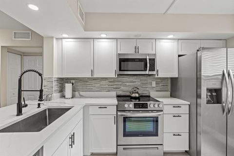 12829 Briarlake Drive 102 Palm Beach Gardens FL 33418