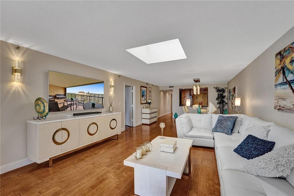 Overlook Condominium - Residential