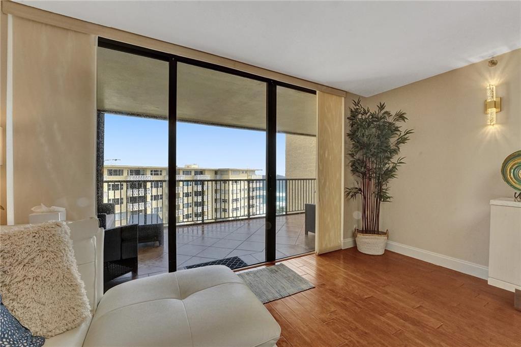 Overlook Condominium - Residential