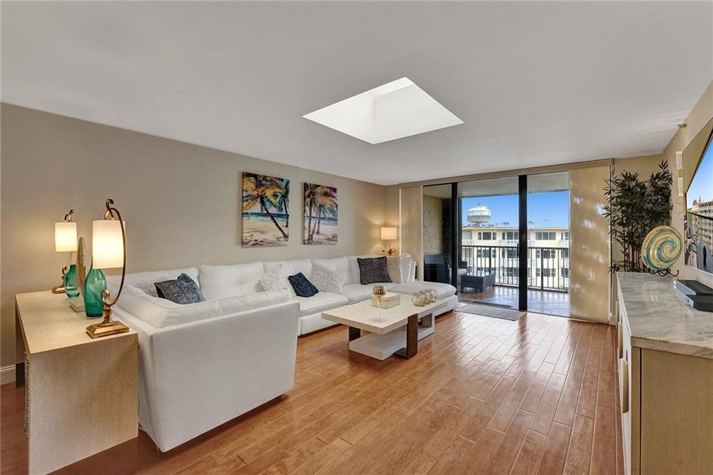 Overlook Condominium - Residential