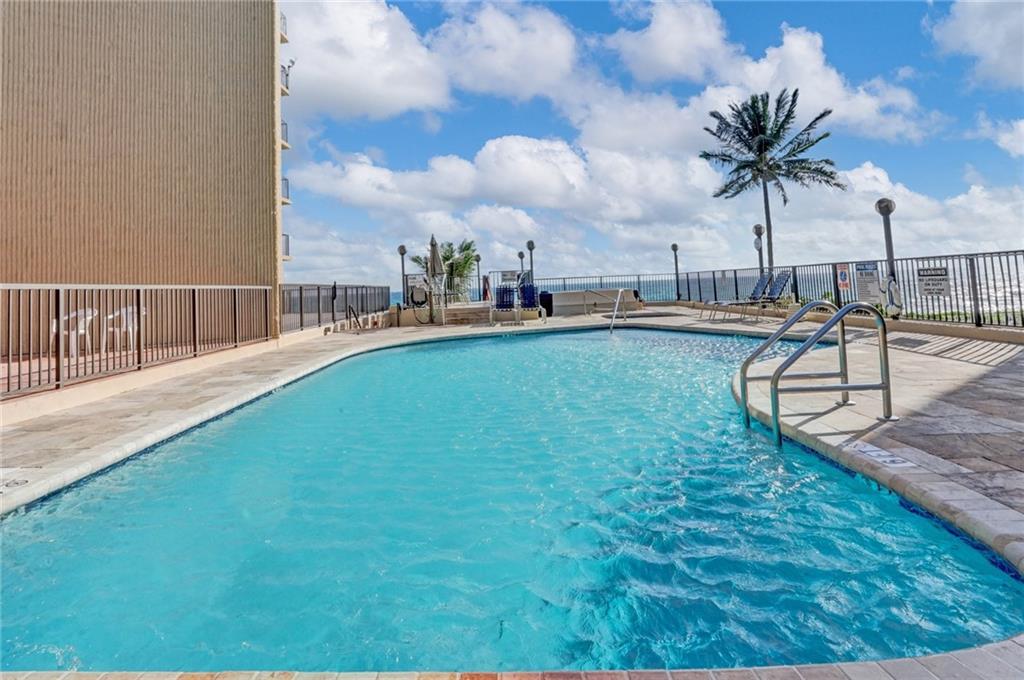 Overlook Condominium - Residential