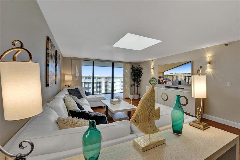 Overlook Condominium - Residential