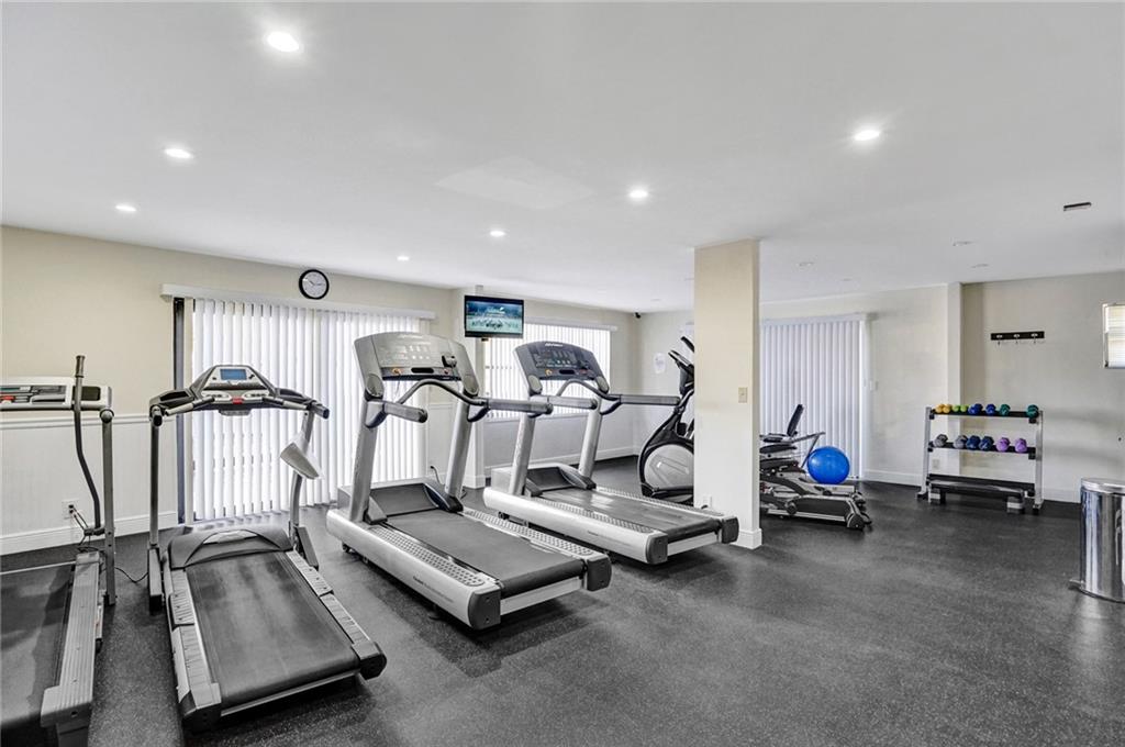 Overlook Condominium - Residential