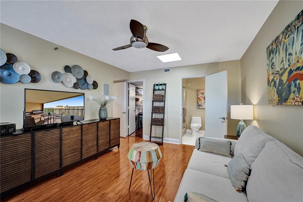 Overlook Condominium - Residential