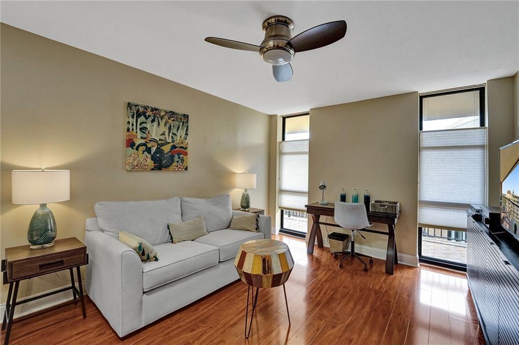 Overlook Condominium - Residential