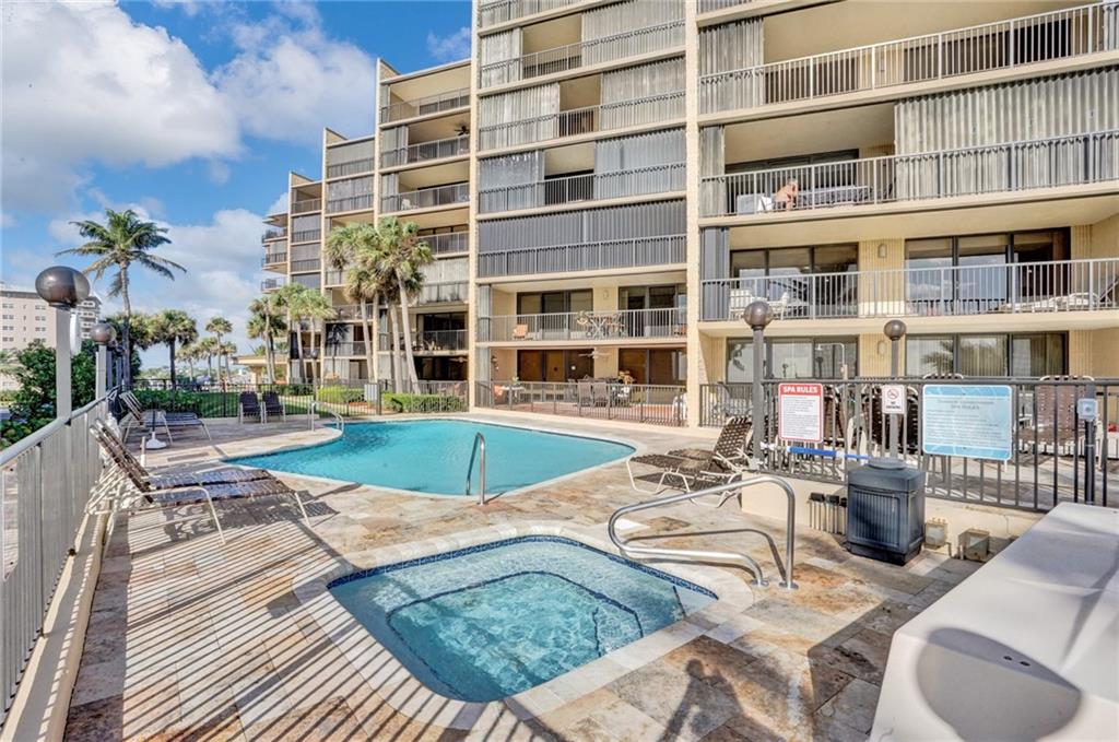 Overlook Condominium - Residential