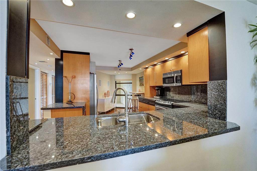 Overlook Condominium - Residential