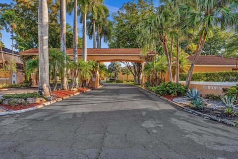 Tiny photo for 11251 Lakeview Drive #21-f, Coral Springs, FL 33071 (MLS # B26045187)