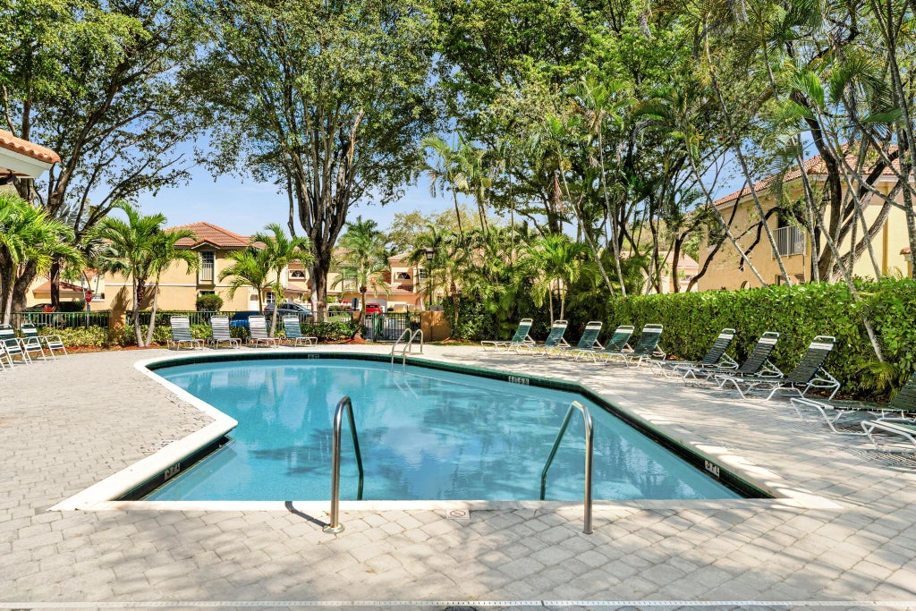 Photo of 11251 Lakeview Drive #21-f, Coral Springs, FL 33071 (MLS # B26045187)