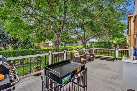 Tiny photo for 11251 Lakeview Drive #21-f, Coral Springs, FL 33071 (MLS # B26045187)
