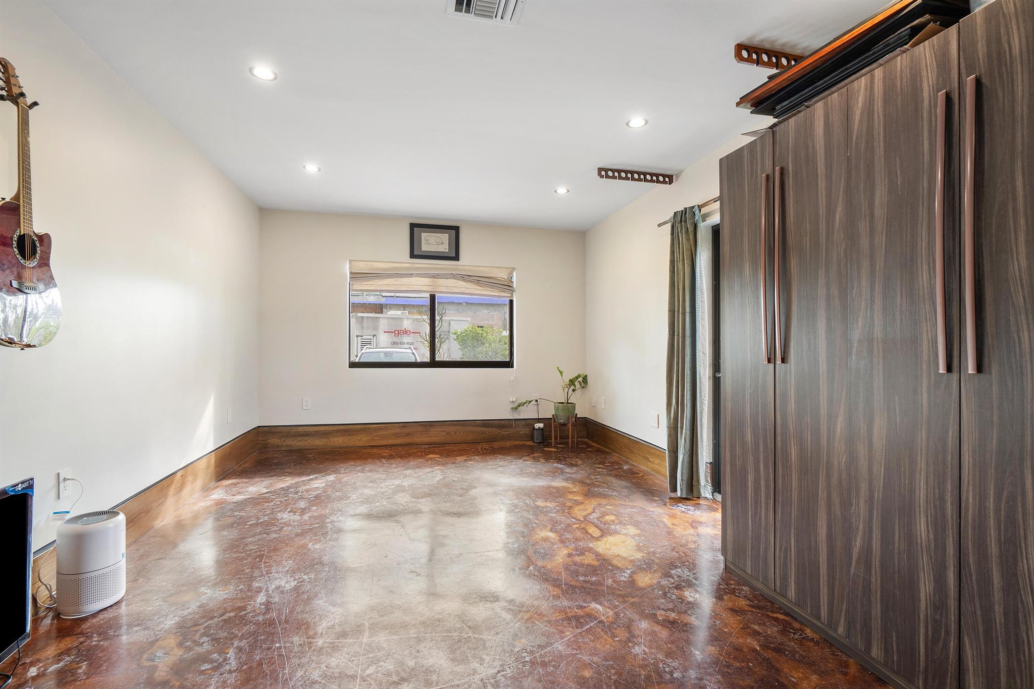 GOULD ISLAND - Residential