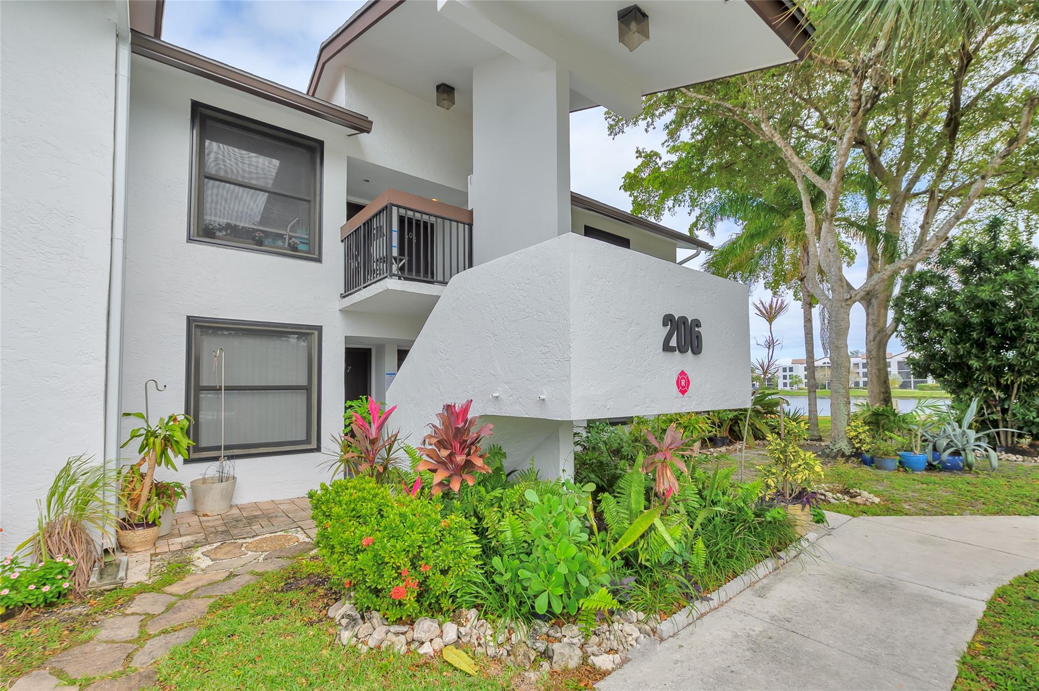 Lake Pointe - Residential
