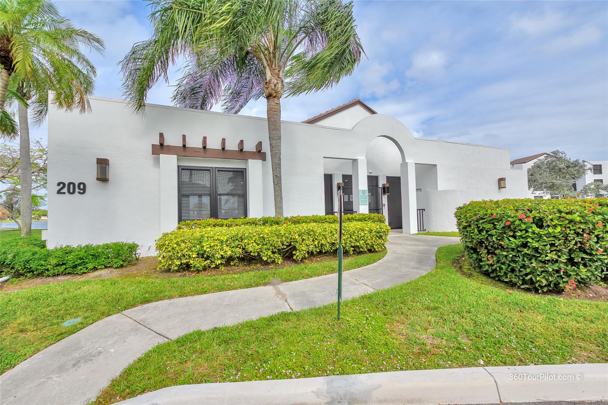 Lake Pointe - Residential