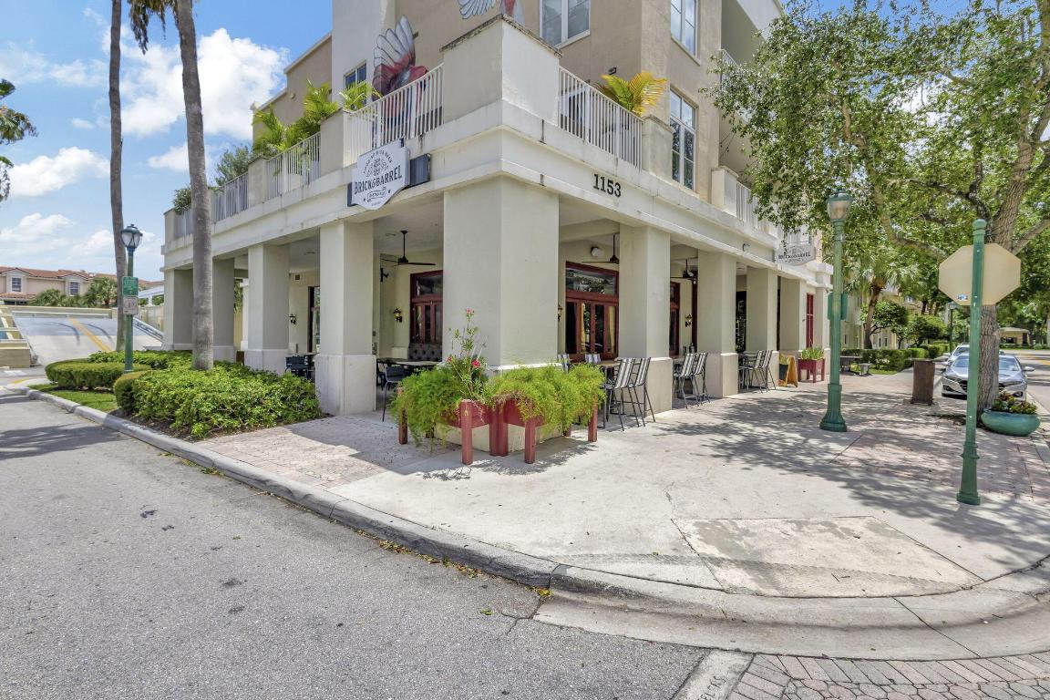 SOMERSET AT ABACOA CONDO - Residential