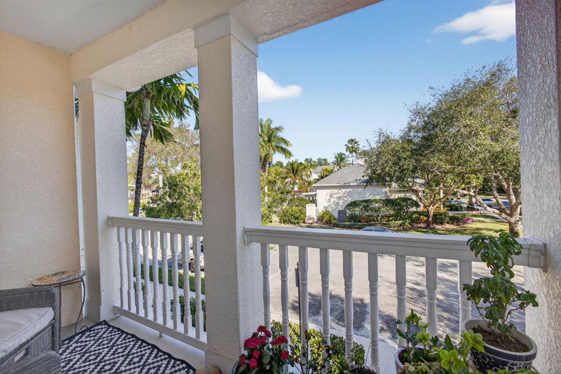 SOMERSET AT ABACOA CONDO - Residential