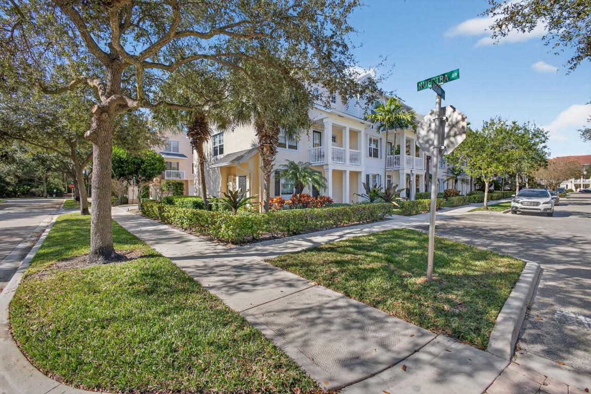 SOMERSET AT ABACOA CONDO - Residential