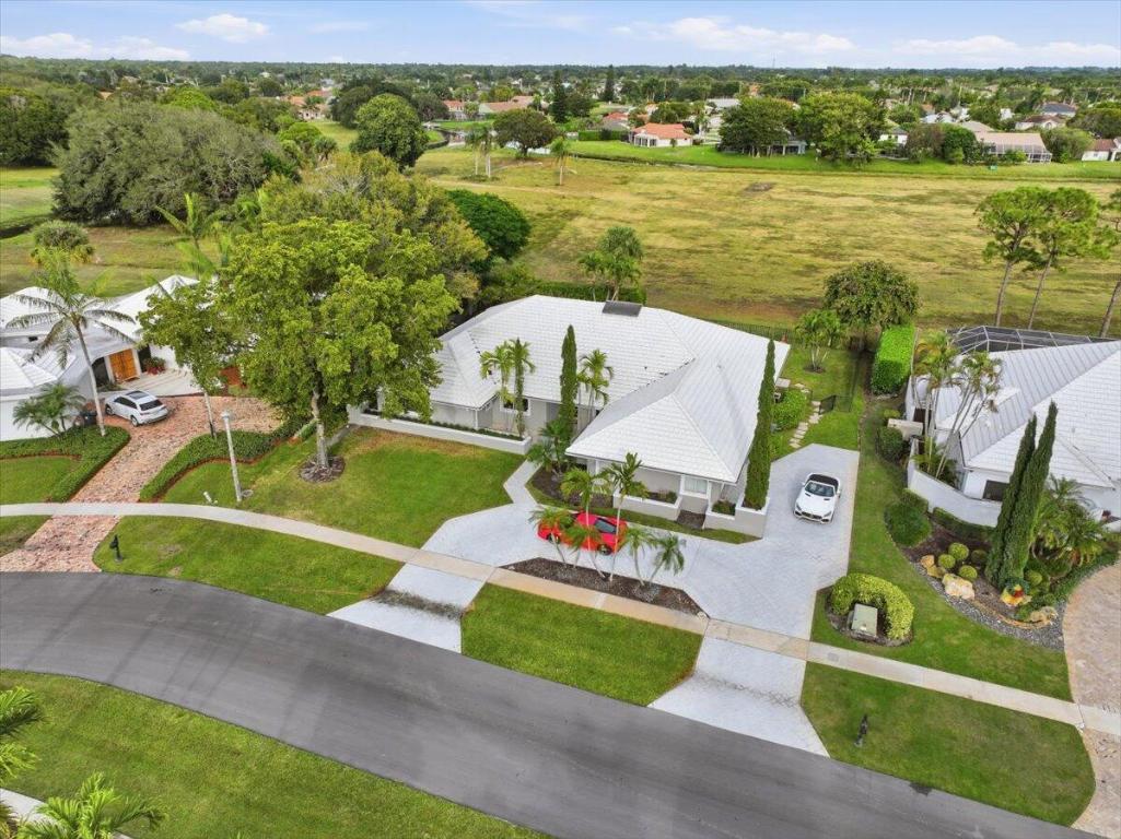 GREENVIEW COVE OF WELLINGTON - Residential