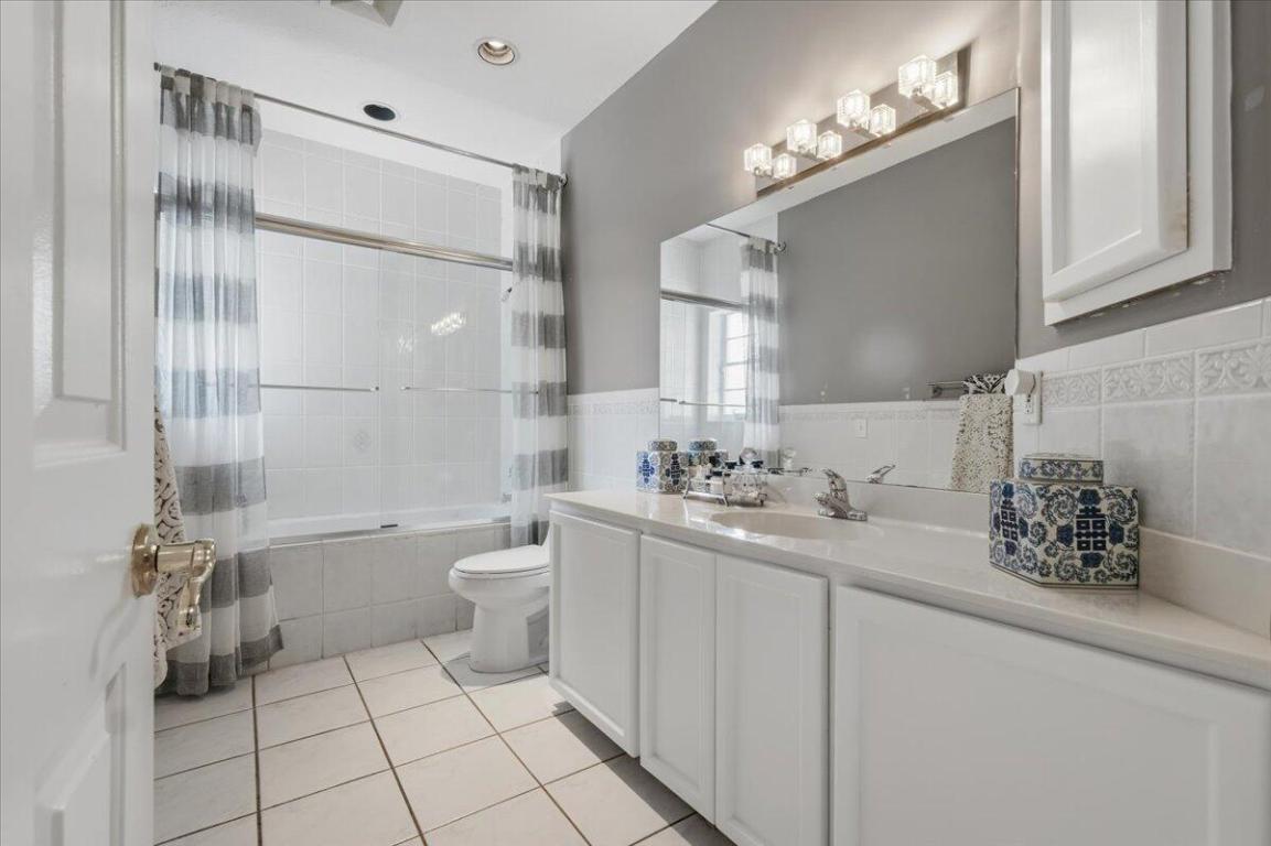 GREENVIEW COVE OF WELLINGTON - Residential