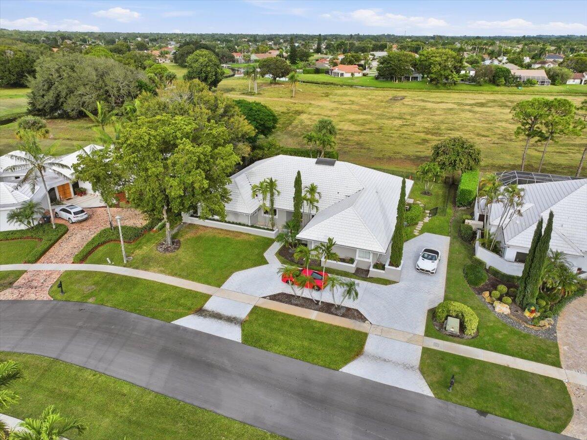 GREENVIEW COVE OF WELLING - Residential