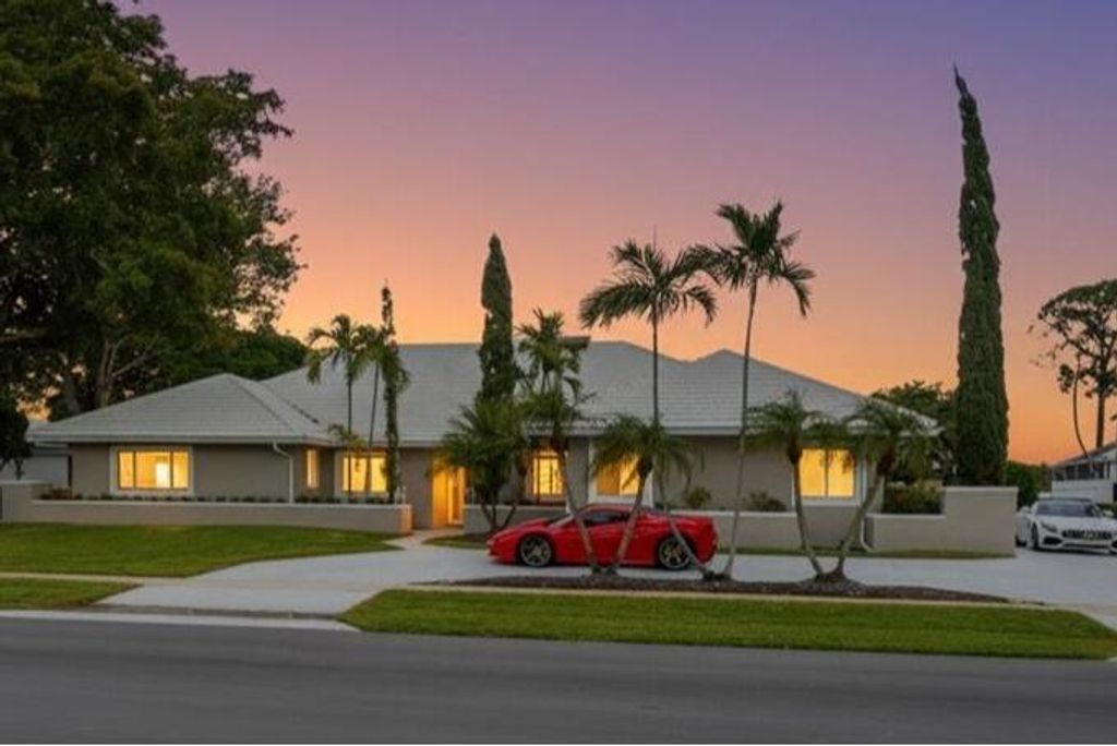 Photo of 2106 Sunderland Avenue, Wellington, FL 33414 (MLS # R11150251)