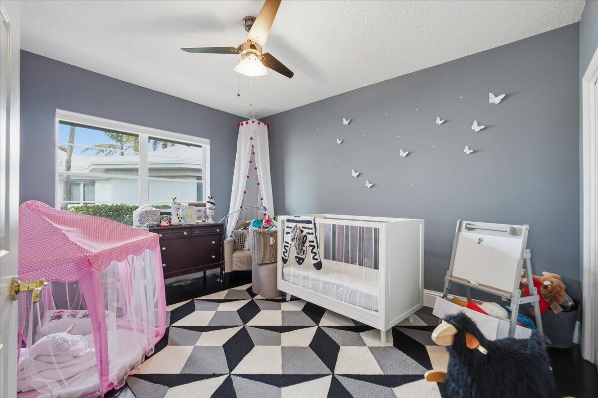 GREENVIEW COVE OF WELLING - Residential