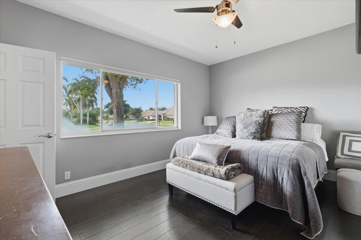 GREENVIEW COVE OF WELLING - Residential