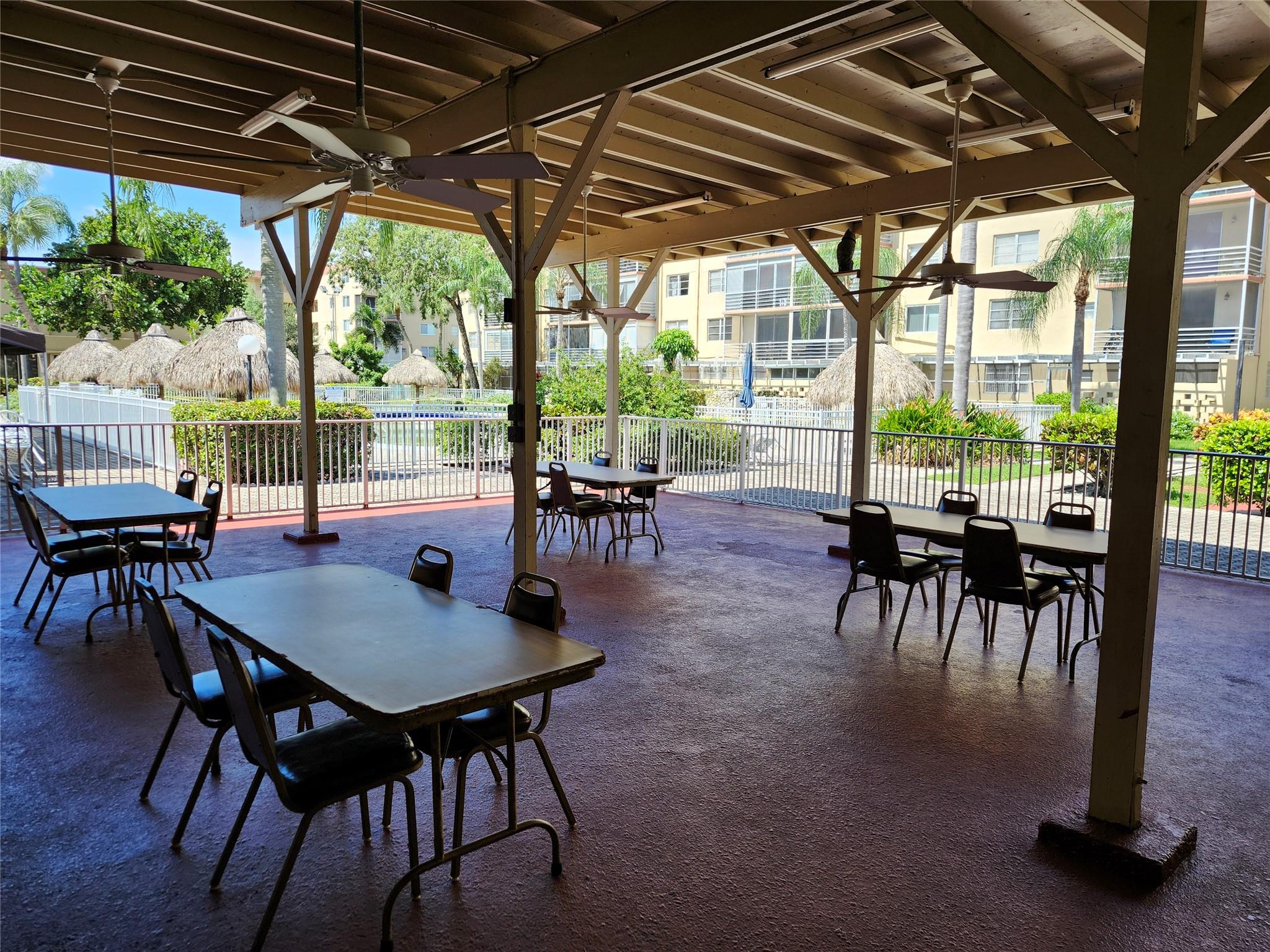 POLYNESIAN GARDENS - Residential