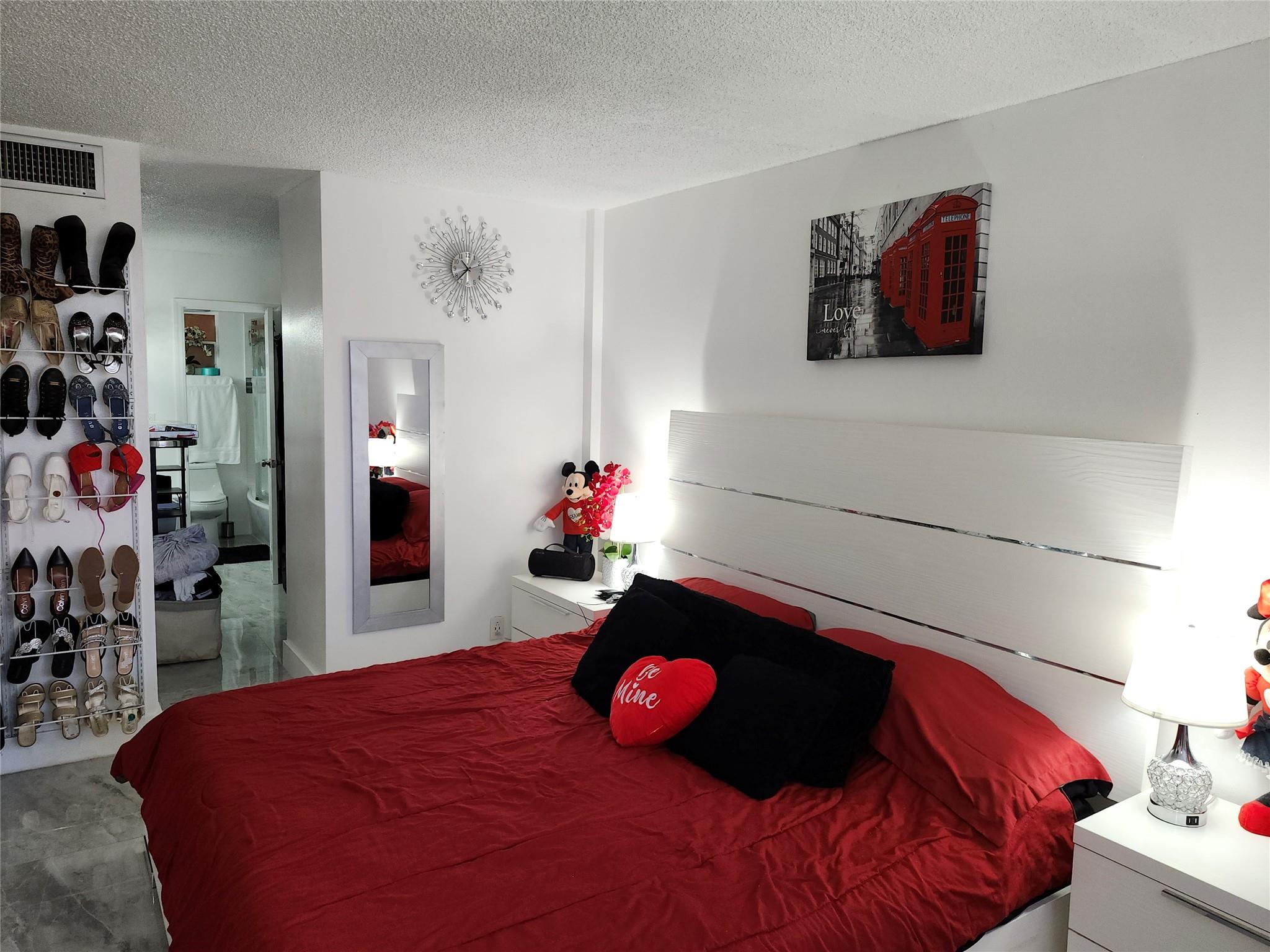 POLYNESIAN GARDENS - Residential