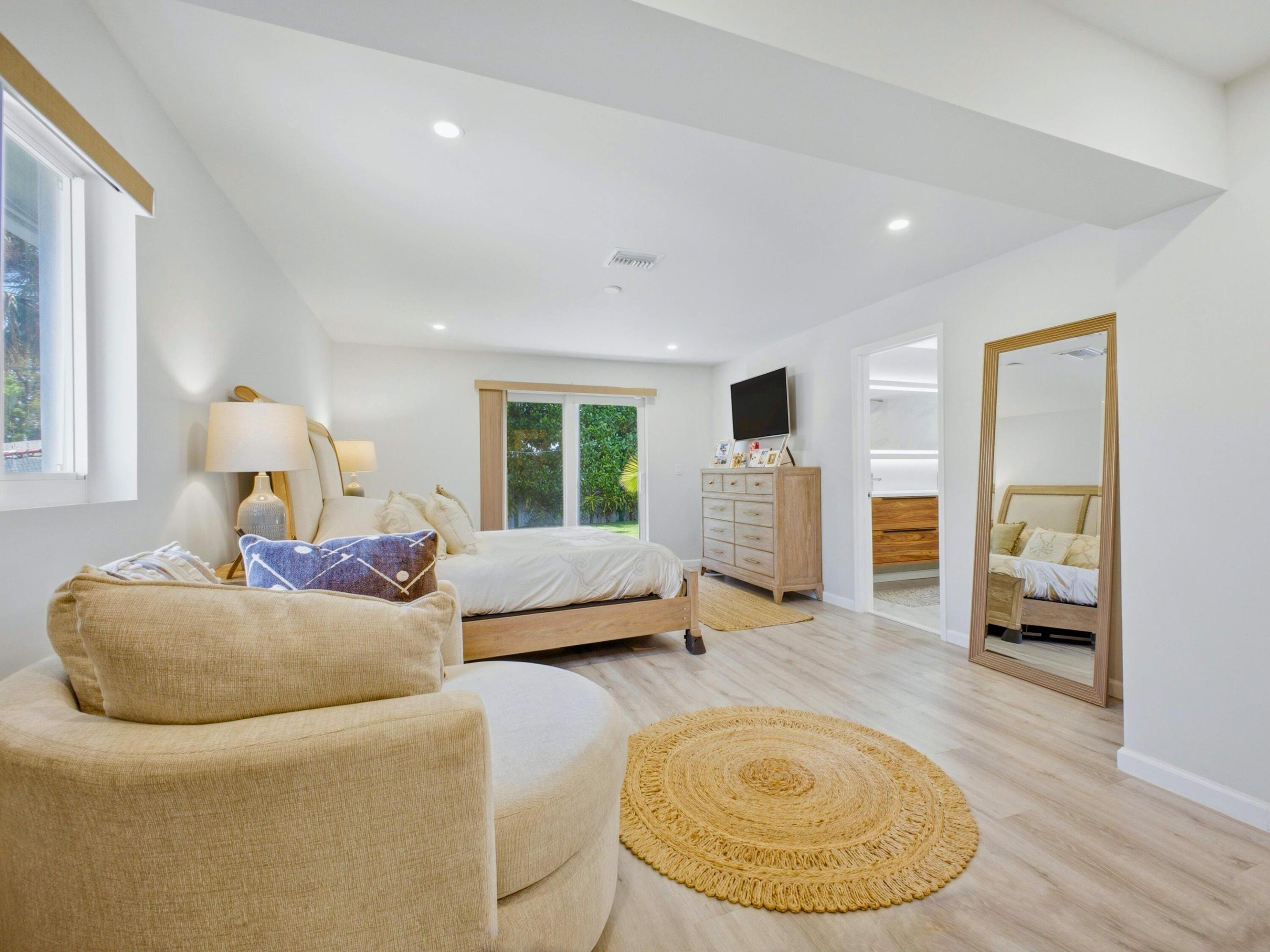 HILLSBORO ESTATES - Residential