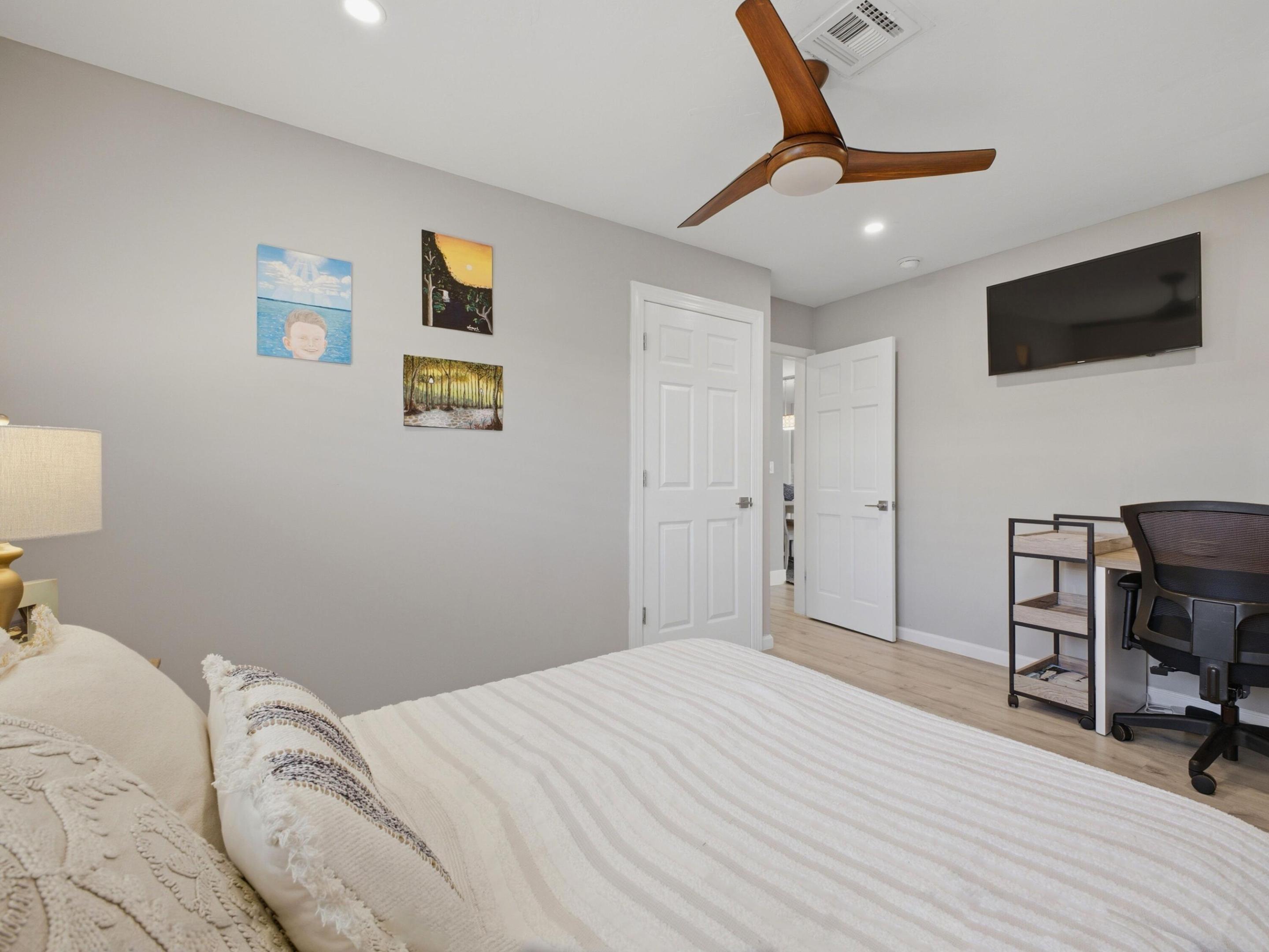 HILLSBORO ESTATES - Residential