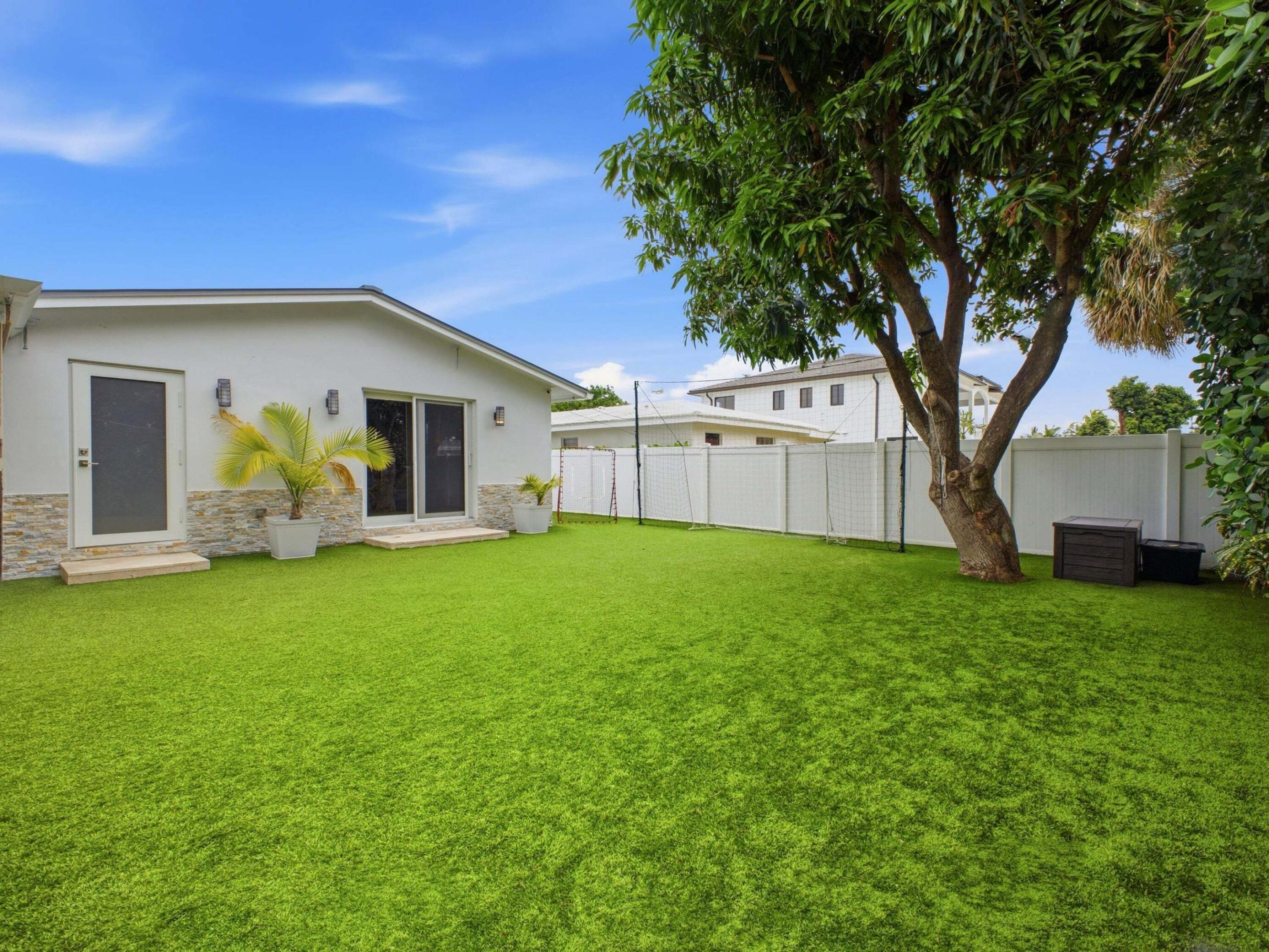HILLSBORO ESTATES - Residential