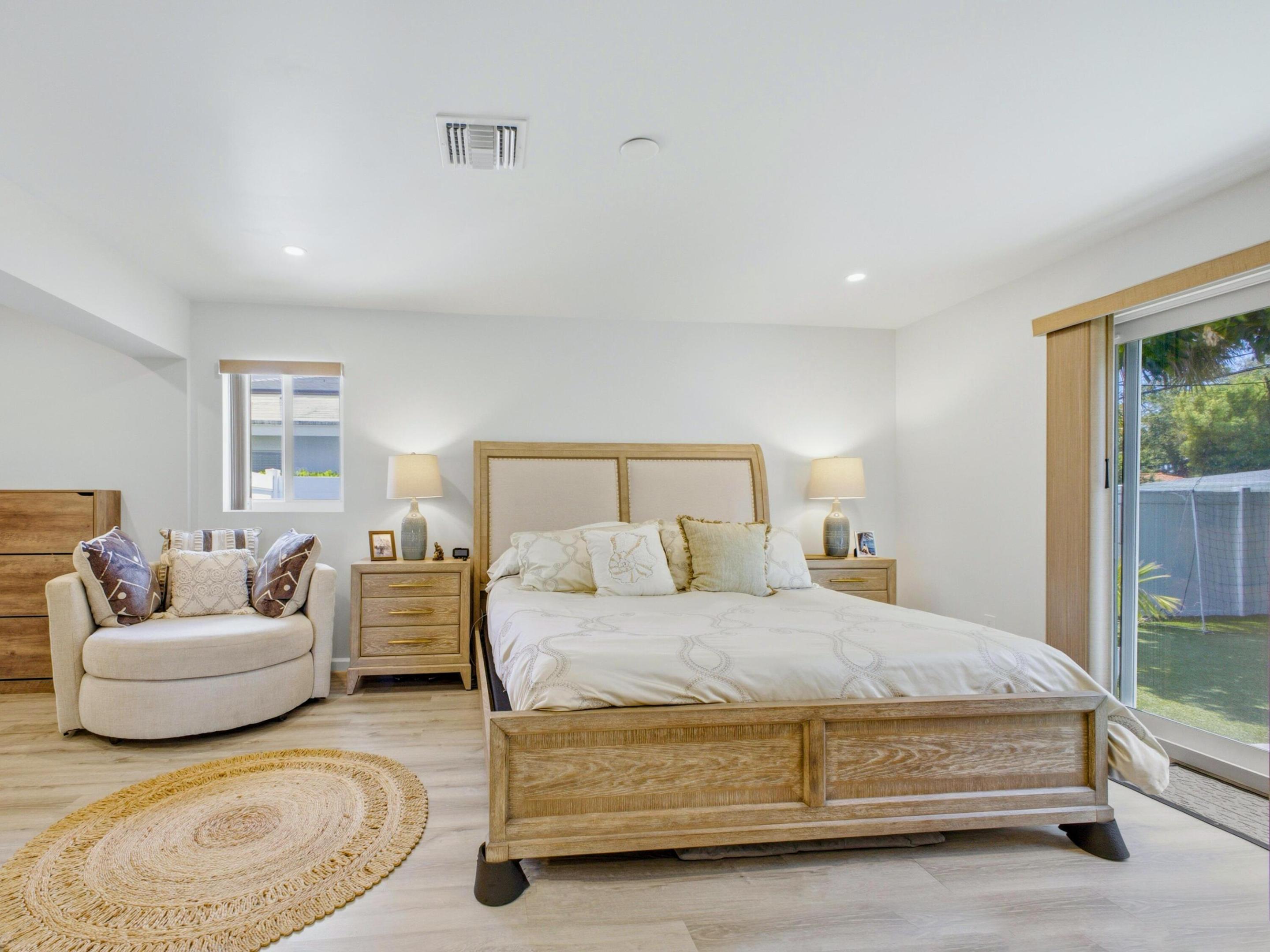 HILLSBORO ESTATES - Residential