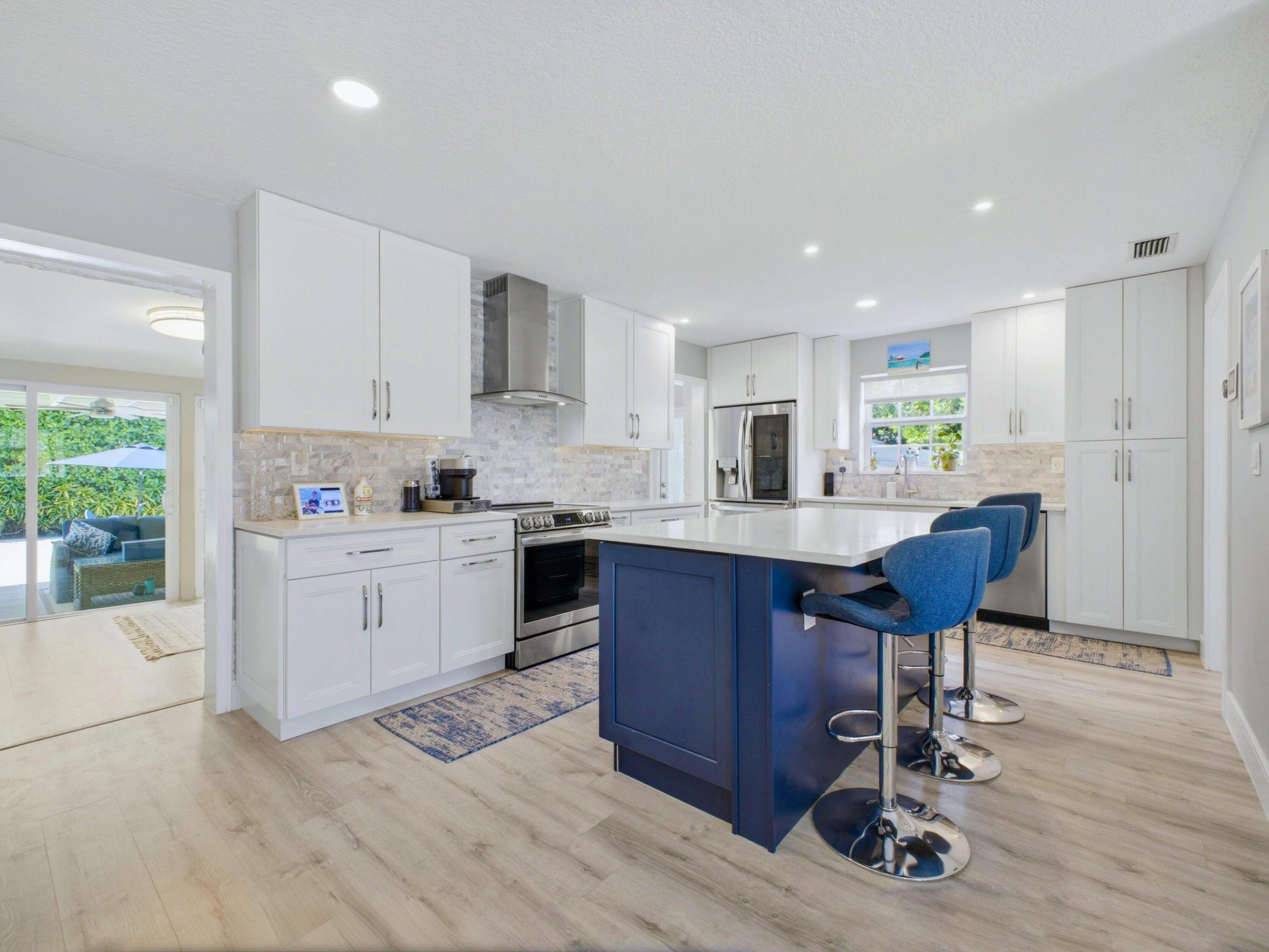 HILLSBORO ESTATES - Residential