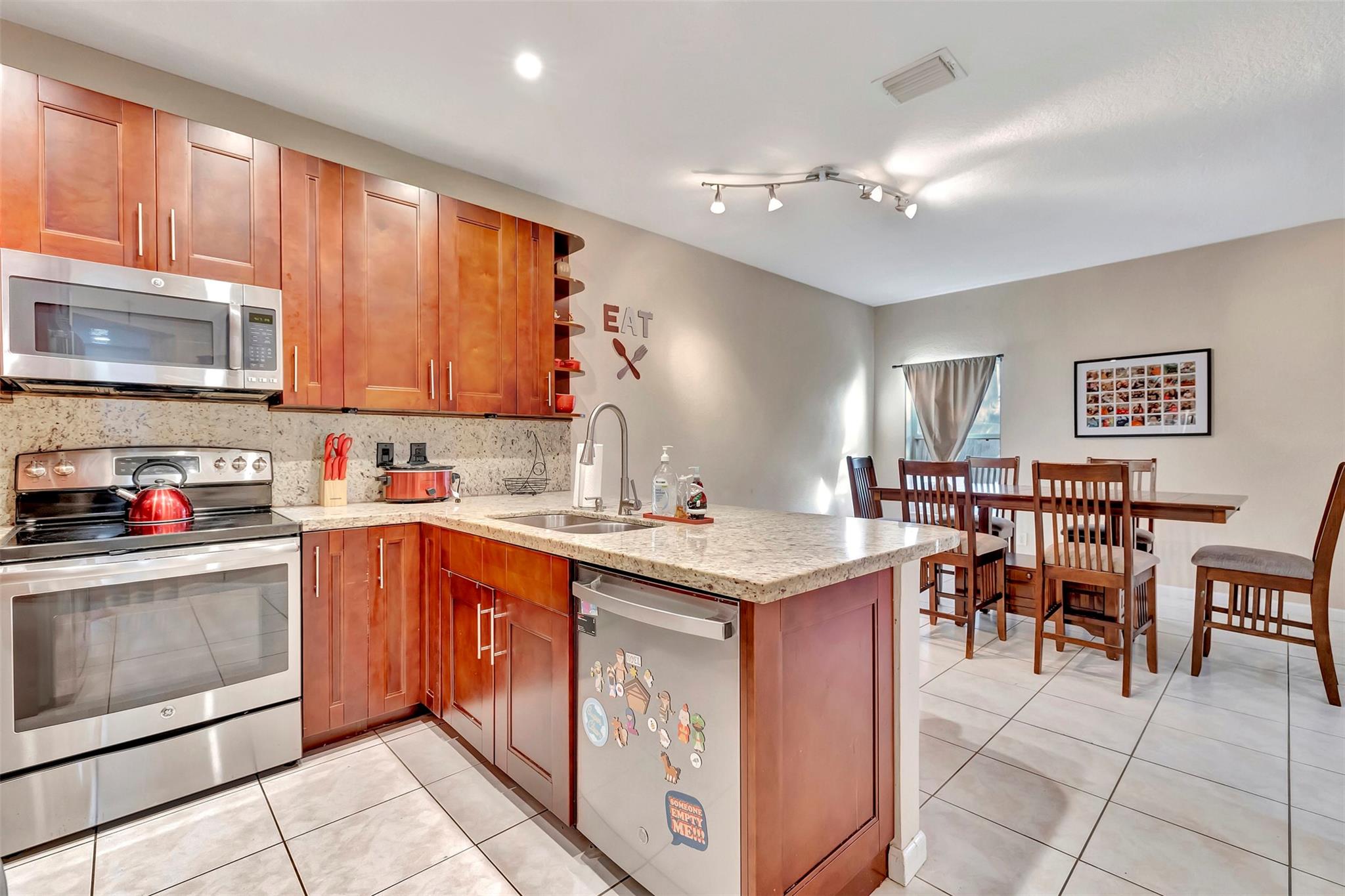 Addison Court - Residential