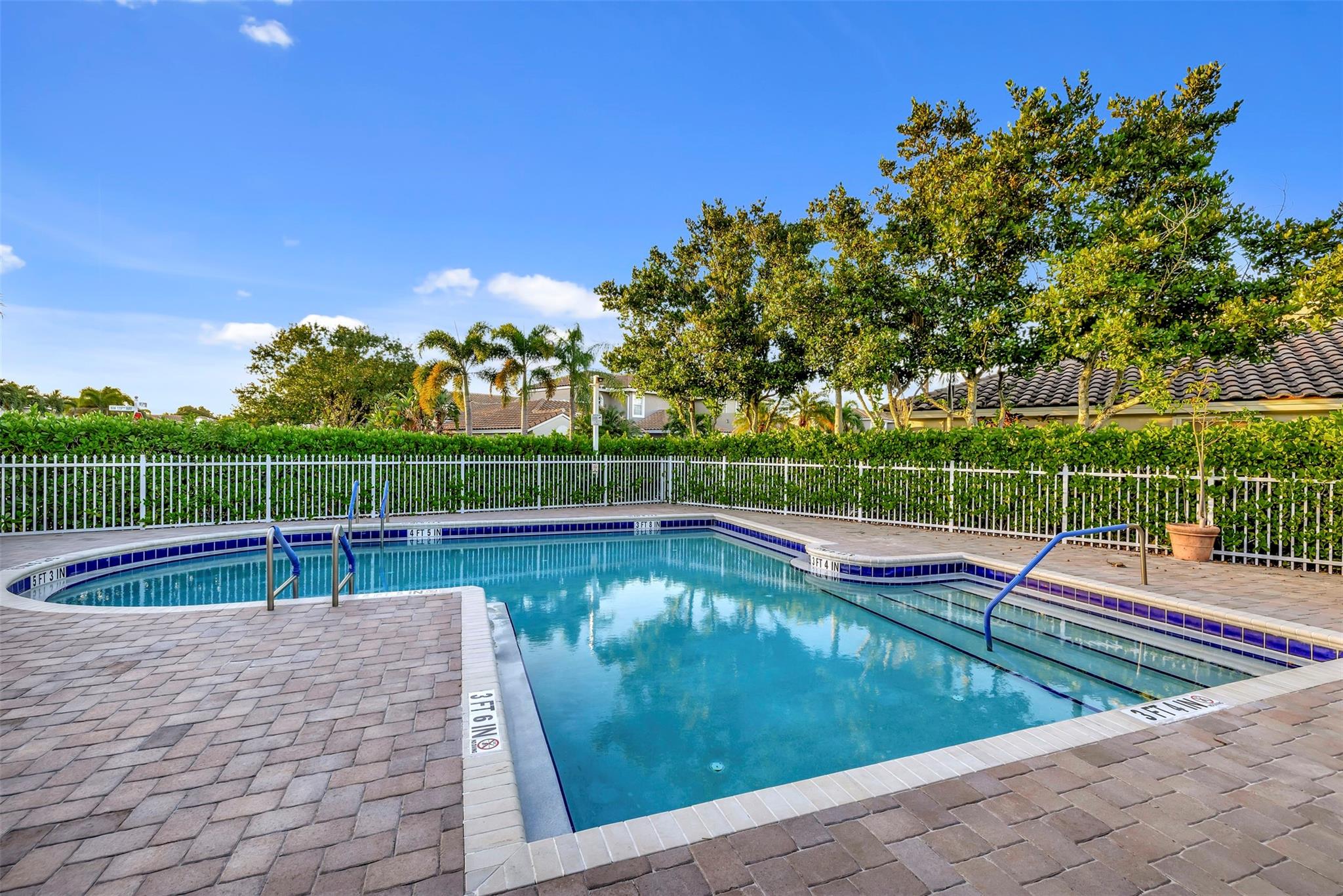 Addison Court - Residential