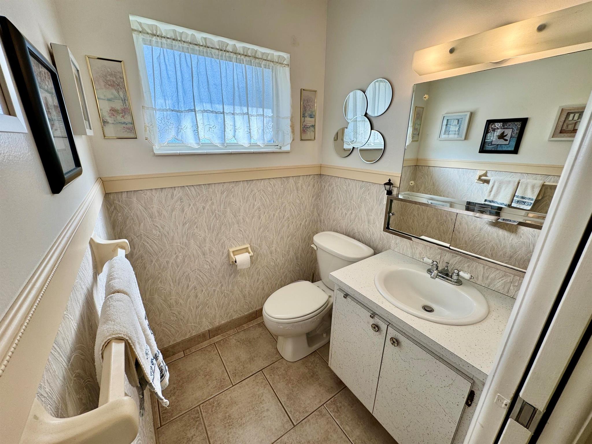 View photos, virtual tours, details... 2864 E Crosley Drive E E