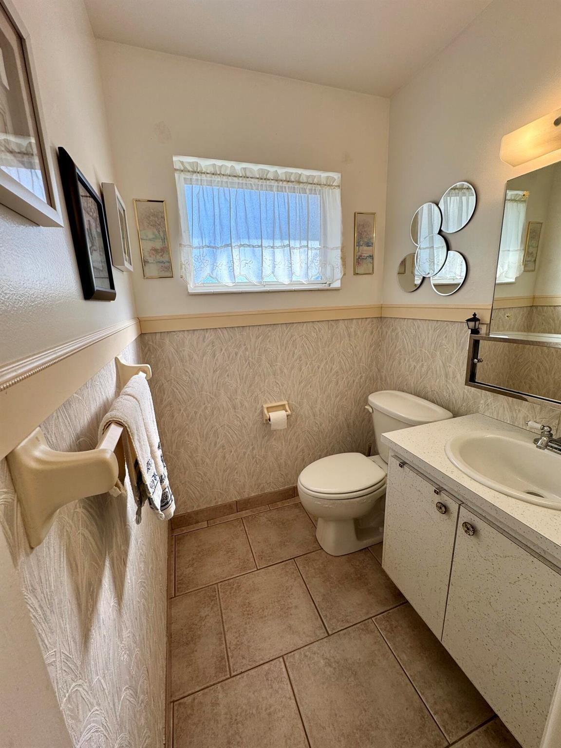 View photos, virtual tours, details... 2864 E Crosley Drive E E