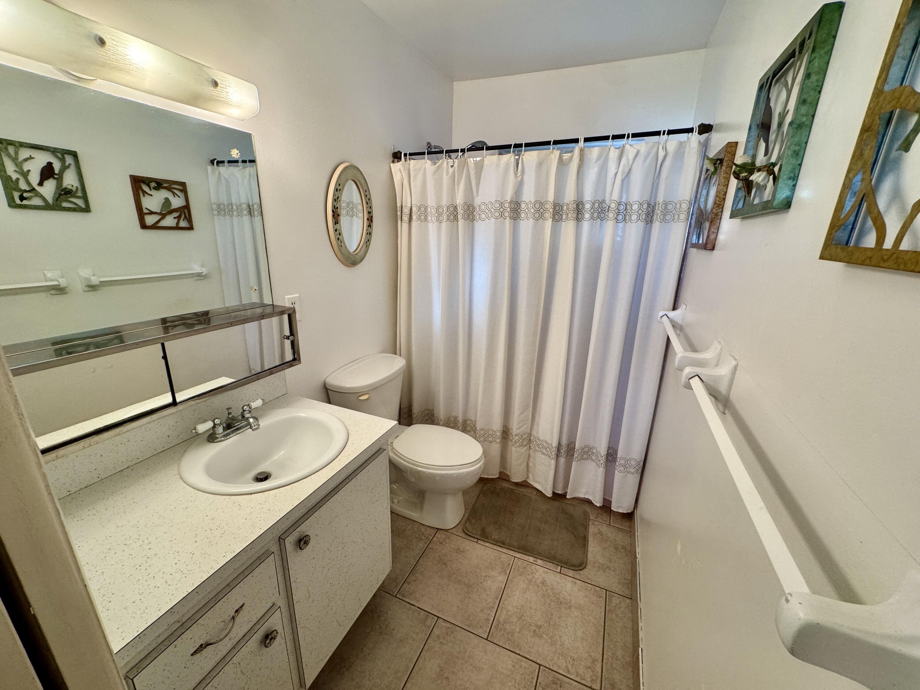 2864 E Crosley Drive E E