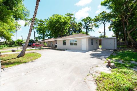 3652 Alexander Court Lake Worth FL 33463