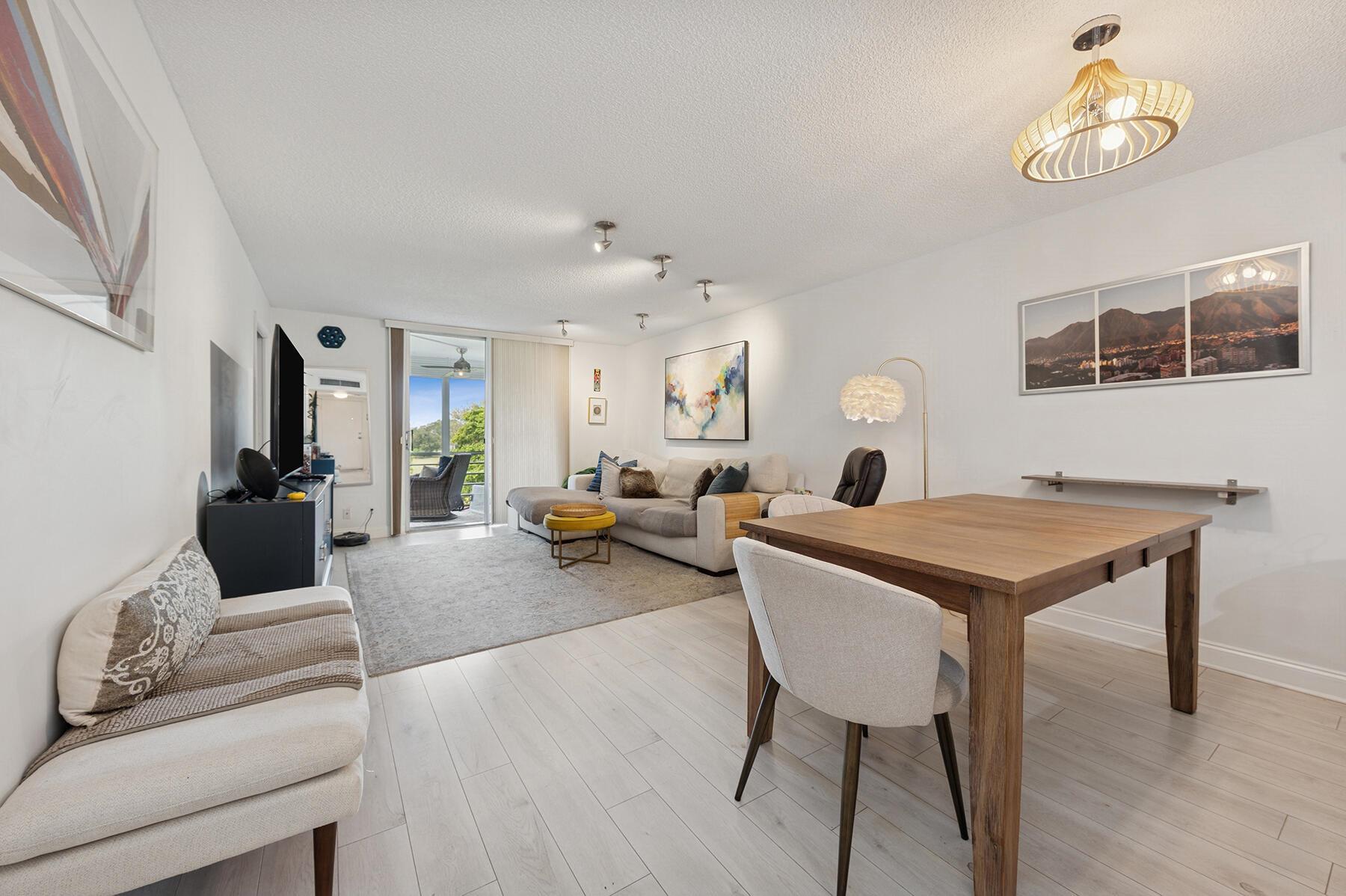 Boca Teeca - Residential