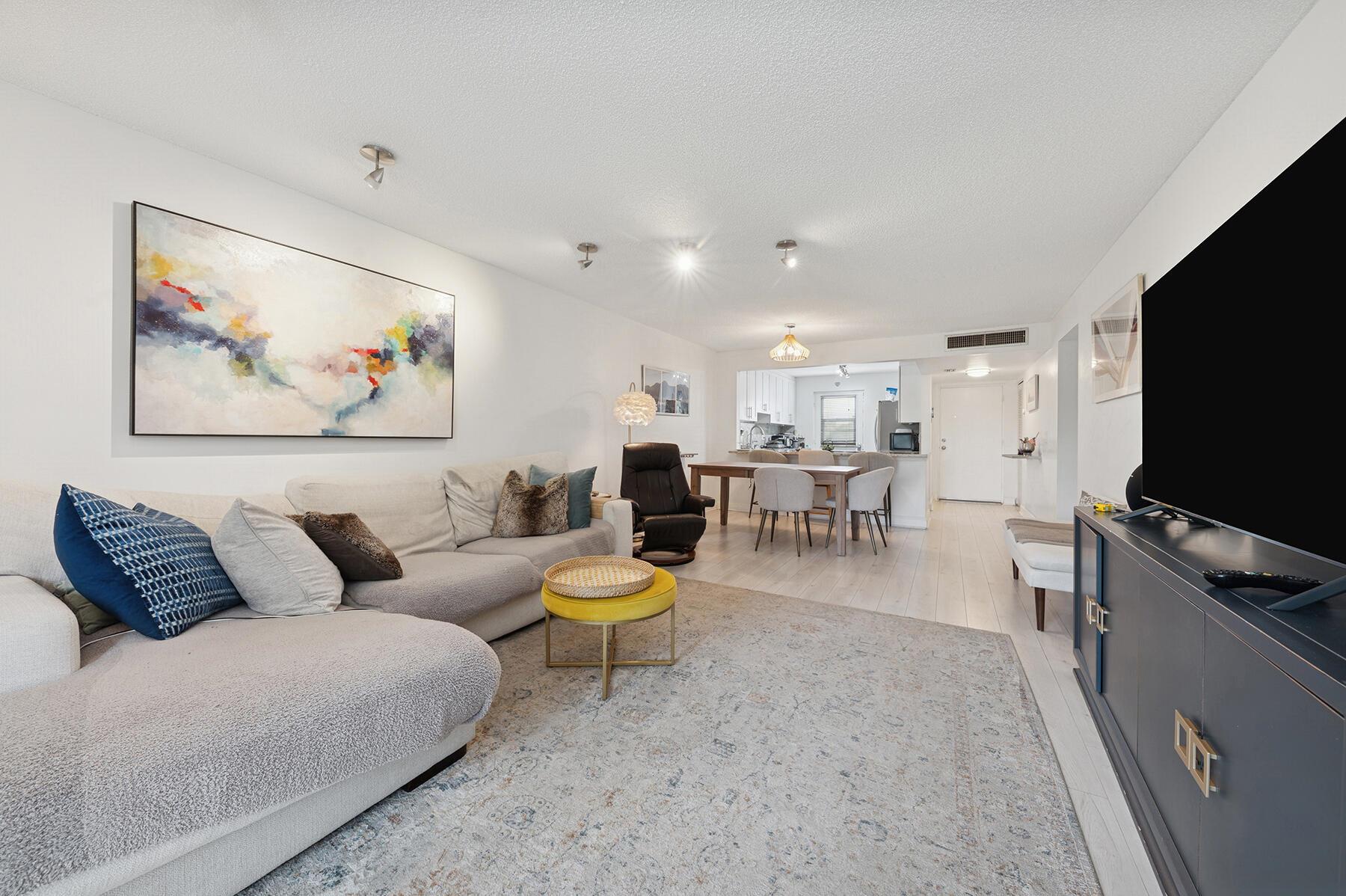 Boca Teeca - Residential