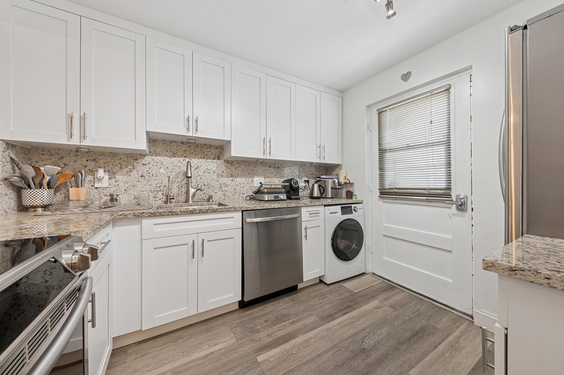 Boca Teeca - Residential